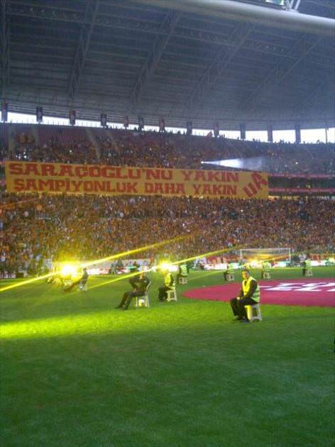 Arena'da şampiyonluk kutlamaları