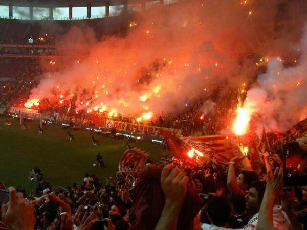 Arena'da şampiyonluk kutlamaları