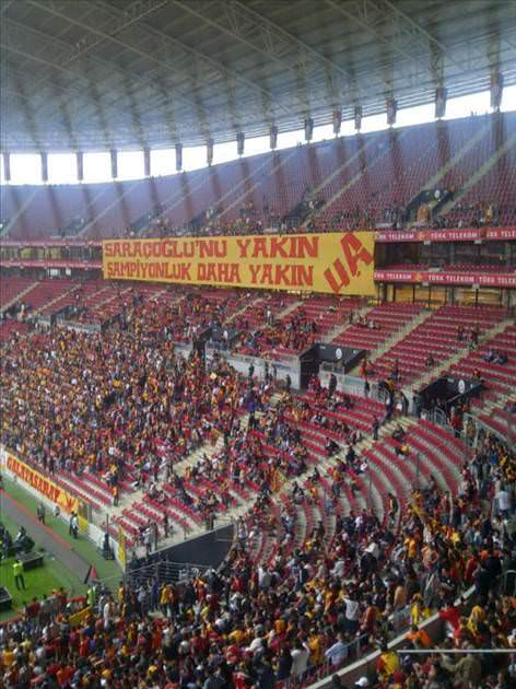 Arena'da şampiyonluk kutlamaları