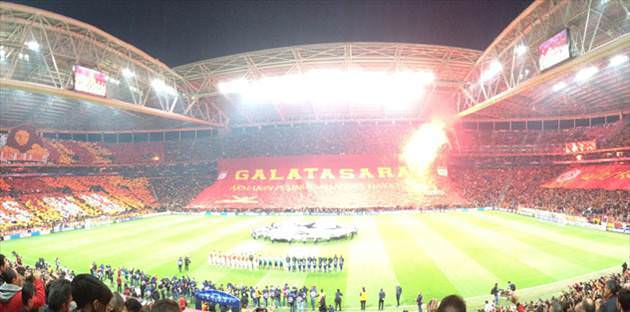 Galatasaray'ın Man. United maçı koreografisi