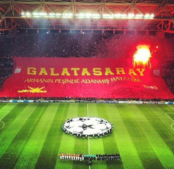 Galatasaray'ın Man. United maçı koreografisi
