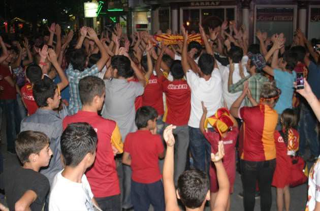 İnternette Süper Kupa Geyikleri