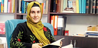 ‘‘Şiir hayret duygusuyla yazılır