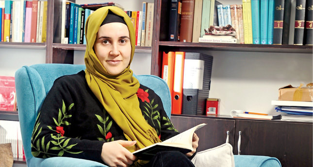 ‘‘Şiir hayret duygusuyla yazılır