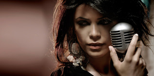 İçin için yanan bir müzik…