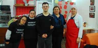 Down sendromu müşteri memnuniyetine engel değil