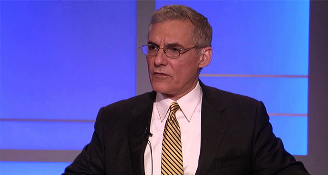 Kilisede çocuk istismarına savaş açan bir rahip Bob Hoatson