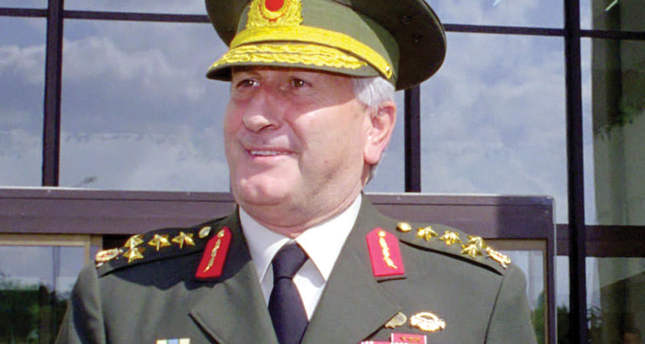 Çevik Bir - İllegal bir sembol