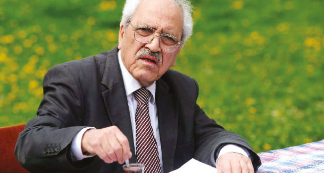 Sezai Karakoç’un akrostişe gizlenen karşılıksız aşkı