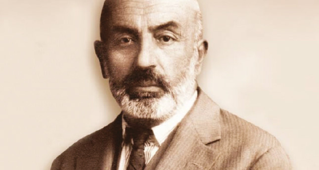 İstiklal, şairine gurbeti getirdi