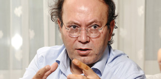 Yeri yitirdik, dili yitirdik, bu yüzden yönümüzü bulamıyoruz