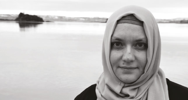 Yazıyorum okuyorum ve bolca susuyorum