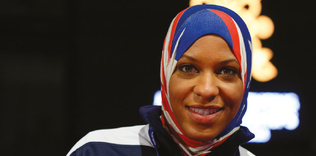 ABD’nin tesettürlü eskrimcisi