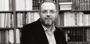 Bir tarihçi olarak şunu görüyorum: Tarih bizi zehirliyor