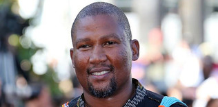 Mandela’nın Müslüman torunu aşkı seçti