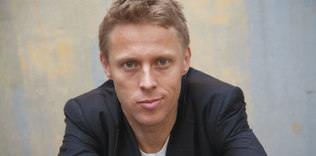 Dünyanın tüm ülkelerini gezen en genç adam