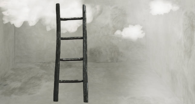 Tüyler ürpertici yalınlık