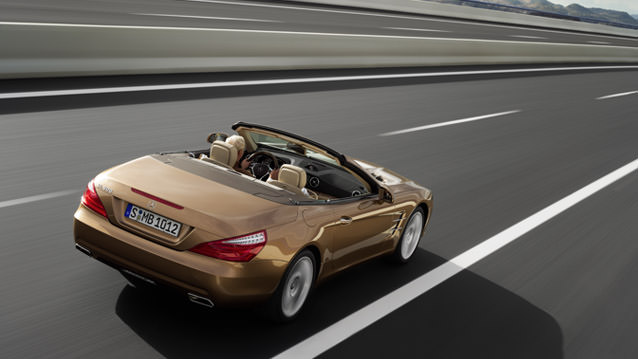 MERCEDES-BENZ SL YENİLENDİ!