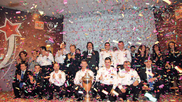 2011 ŞAMPİYONLARI KUPALARINA KAVUŞTU