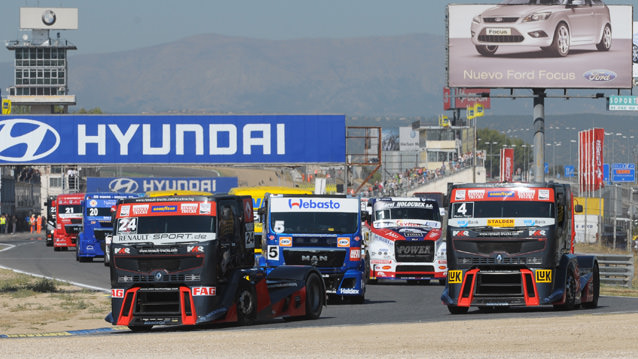 KAMYONLAR İSTANBUL PARK'A GELİYOR