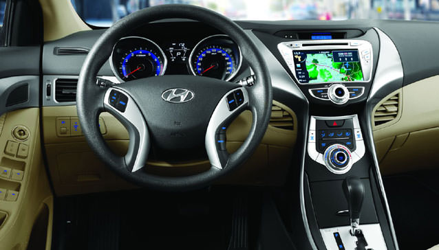 HYUNDAİ ELANTRA ARTIK YOLUNU BULUYOR