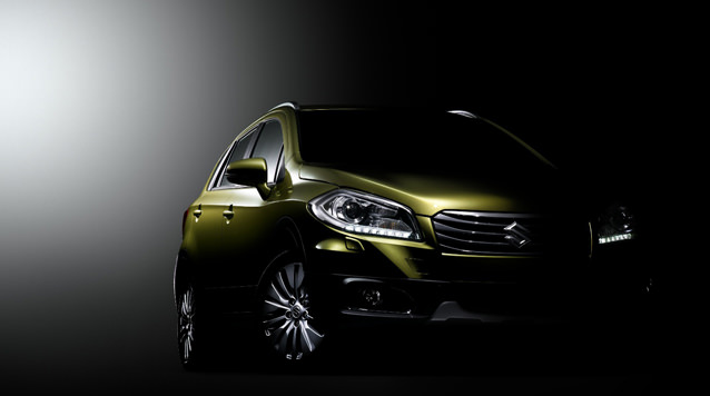 SUZUKİ, CROSSOVER’INI TANITIYOR.
