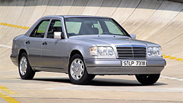 MERCEDES-BENZ 200 E