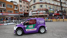 ANTALYA'DA HEYECAN FIRTINASI