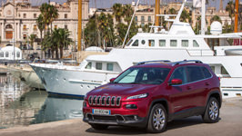 YENİ CHEROKEE, İKİ YENİ DİZEL MOTORLA GELİYOR