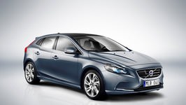 VOLVO'DA V40 KAMPANYASI