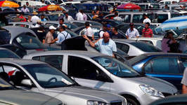 BEDELLİ ASKERLİK İÇİN OTOMOBİLLERİNİ SATIYORLAR