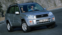 TOYOTA RAV4’ÜN MOTORUNDA OLUŞAN YAĞ SIZINTISI NORMAL Mİ?