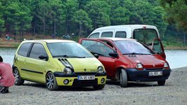 TWİNGO SEVDALILARI KARTEPE’DE BULUŞUYOR