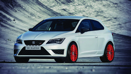SEAT’IN EN HIZLI SERİ ÜRETİM OTOMOBİLİ