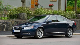 VOLVO S80 D5’İN MOTORU RÖLANTİDE NEDEN TEKLİYOR?