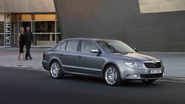 SKODA SUPERB’İN YAKIT TÜKETİMİNİ NASIL AZALTIRIM?