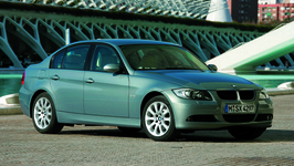 BMW’NİN YAKIT TÜKETİMİ NEDEN YÜKSEK?