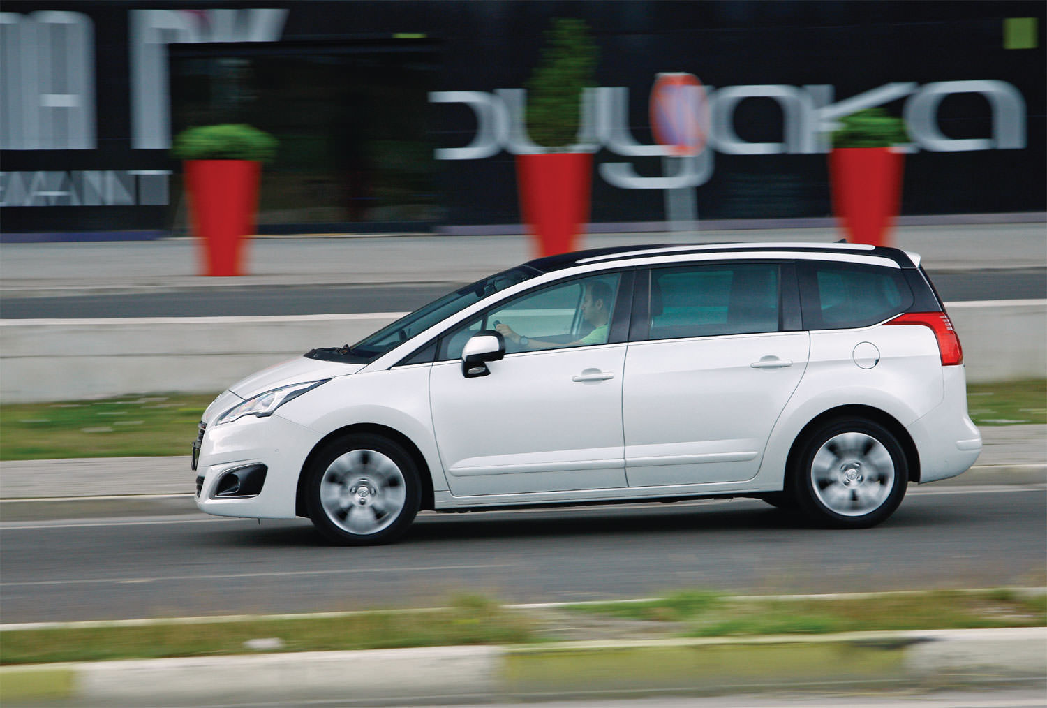 TEST:PEUGEOT 5008 1.6 BLUEHDİ EAT6