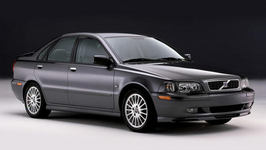 VOLVO S40 İÇİN NELER ÖNERİRSİNİZ?