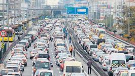 İSTANBUL'DA ARAÇ TRAFİĞİ %8 AZALDI