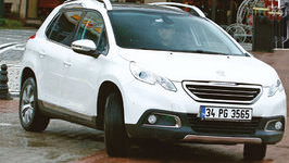 TEST:PEUGEOT 2008