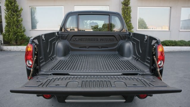 l20011_d.jpg