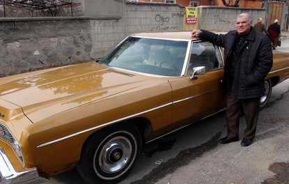 Siyaset için kullanılan 1973 Chevrolet Impala artık garajda