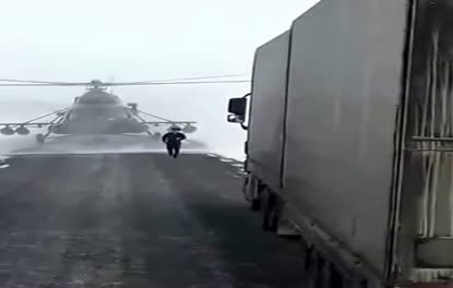 Helikopter pilotu tır şoförüne adres sorarsa