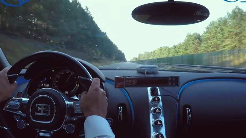 Bugatti Chiron ile 0-300 km/s keyfi