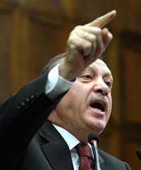 Ba�bakan'dan Aziz Nesin 'Nutuk'u