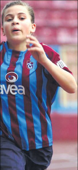 Hilal'in babas� art�k i�siz de�il