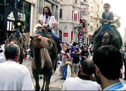 Develer Taksim'de