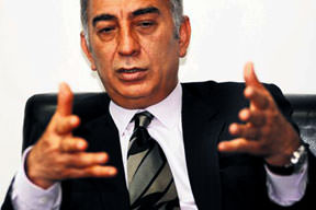 G.Saray'da kongre depremi