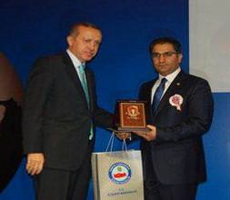 Uludere Kaymakam�'na ödül